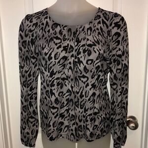 Jones New York leopard print blouse